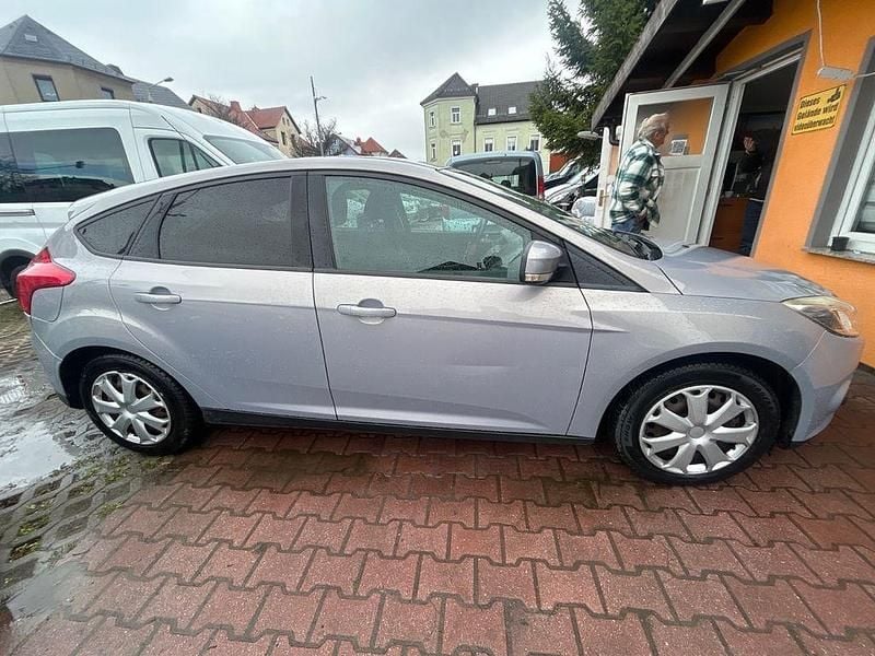 Gebraucht Ford Focus 125 PS (91 kW) 2011 Braun Limousine