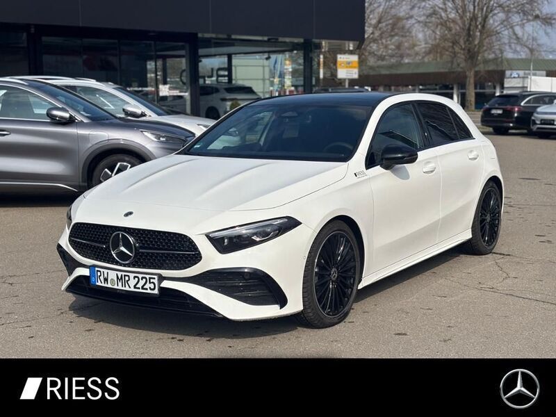 Weiss Gebraucht 2025 Mercedes A200 AMG Limousine | 36.900 € (Etwas zu teuer) - Bild 1/4