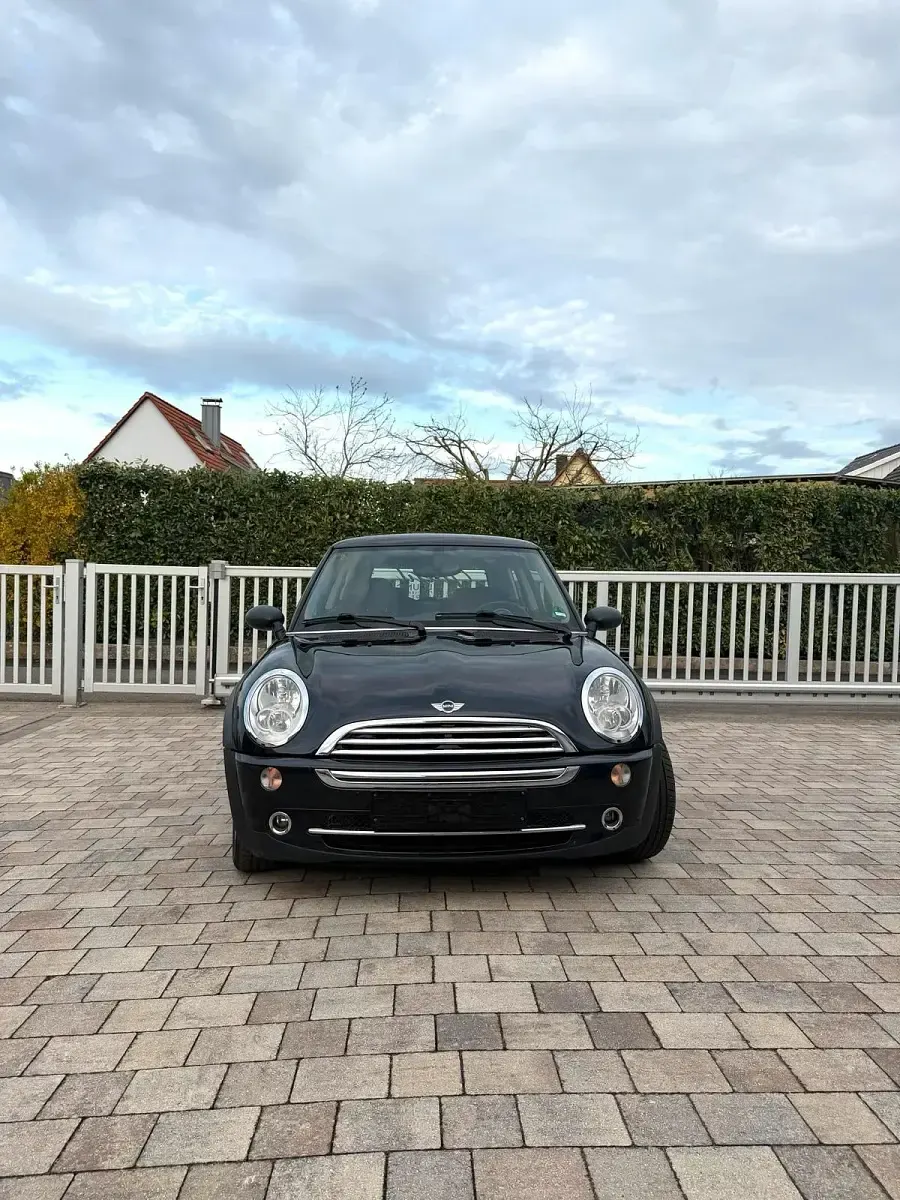 Gebraucht Mini Cooper 90 PS (66 kW) 2005 Schwarz Kleinwagen