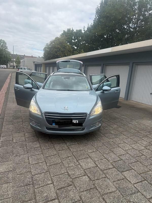 Blau Gebraucht 2011 Peugeot 508 Kombi | 3.500 € (Fairer Preis) - Bild 1/4