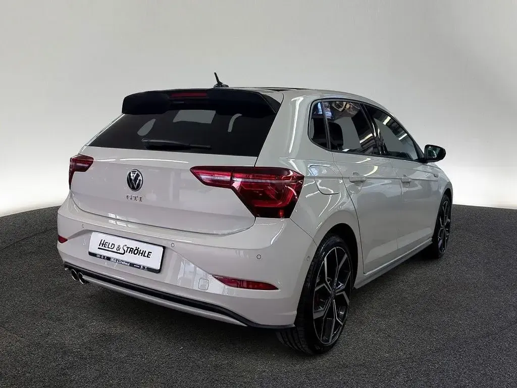 Gebraucht VW Polo Beats 207 PS (152 kW) 2024 Ascotgrau/schwarz Kleinwagen