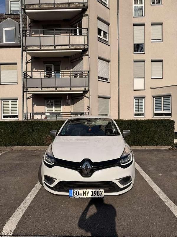 Gebraucht Renault Clio IV LIMITED 90 PS (66 kW) 2017 Limousine