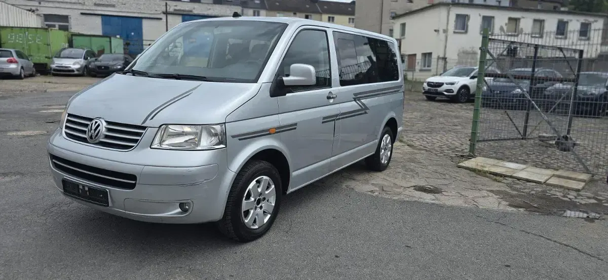 Gebraucht VW T5 131 PS (96 kW) 2004 Silber Van