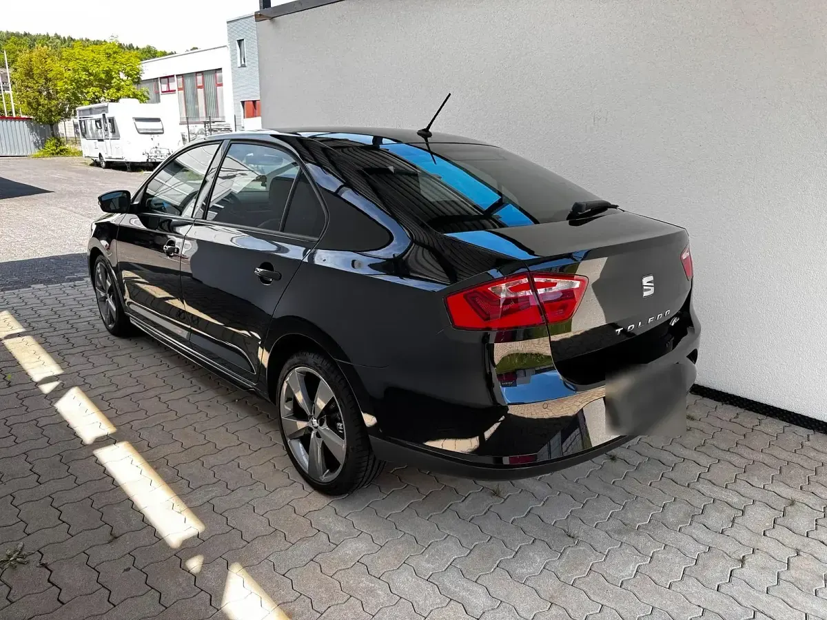 Gebraucht Seat Toledo FR 90 PS (66 kW) 2016 Schwarz Kleinwagen