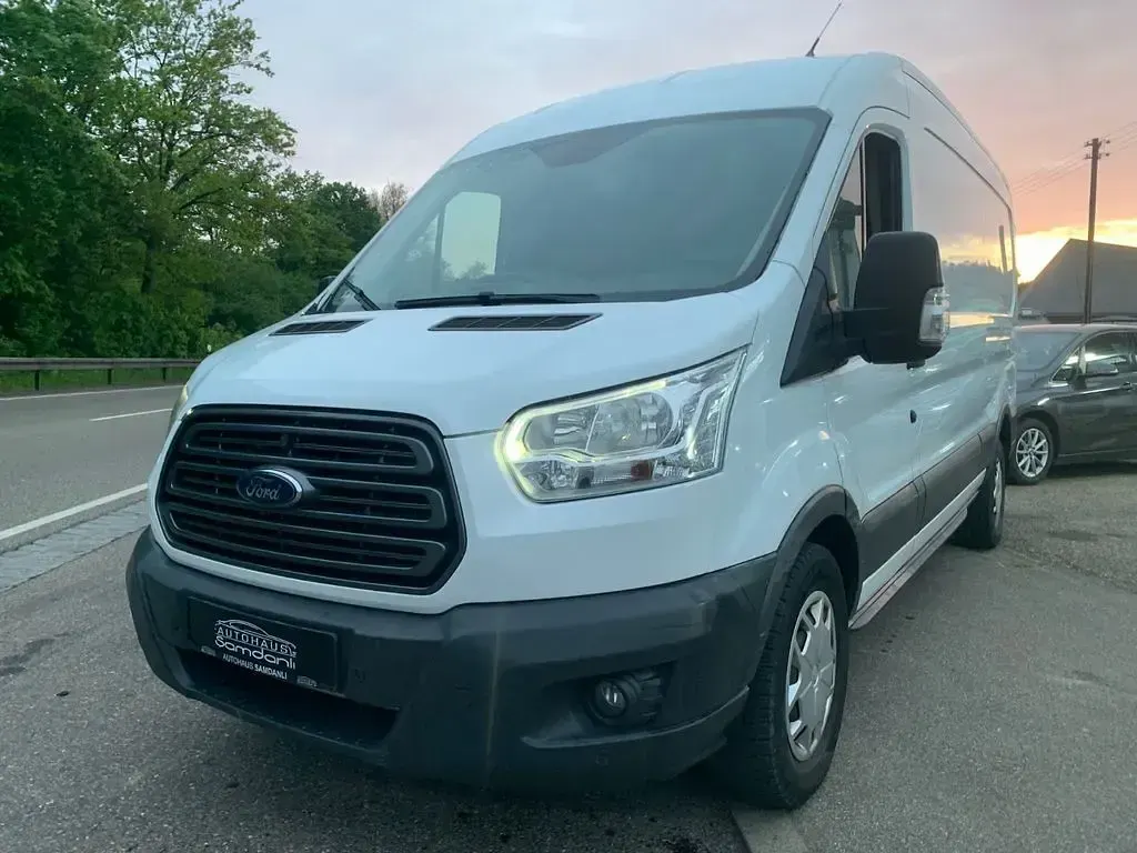 Gebraucht Ford Transit Trend 131 PS (96 kW) 2018 Weiß Limousine