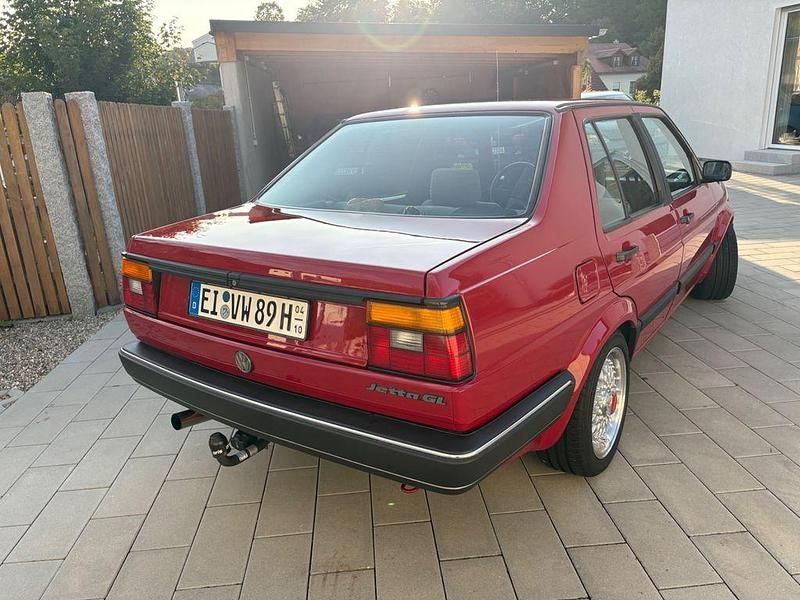 Second-hand VW Jetta 72 CP (52 kW) 1989 Gri Berlinǎ