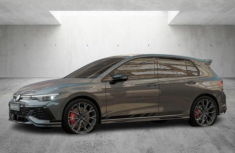Neu VW Golf VIII GTI Clubsport 300 PS (220 kW) 2025 Grau Limousine