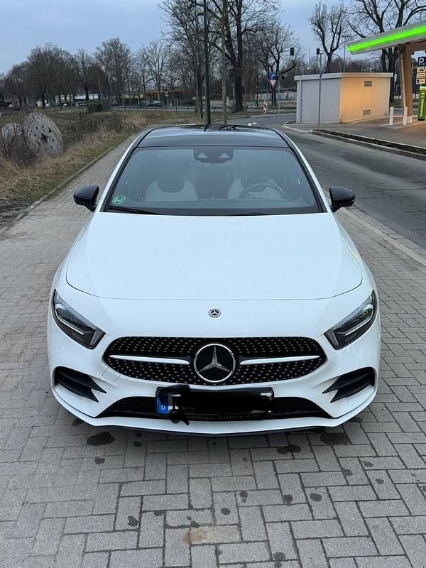 Gebraucht Mercedes A220 AMG line 190 PS (139 kW) 2020 Weiß Limousine