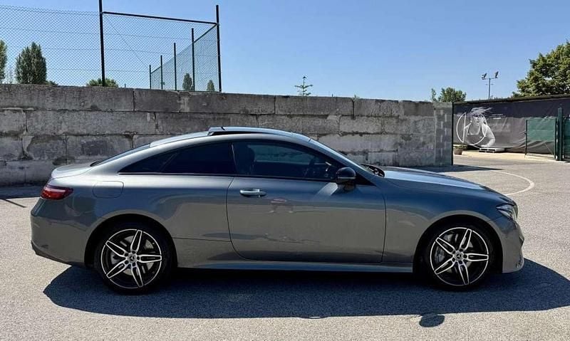 Grau Gebraucht 2018 Mercedes E400 AMG line Coupé | 39.790 € (Fairer Preis) - Bild 1/4