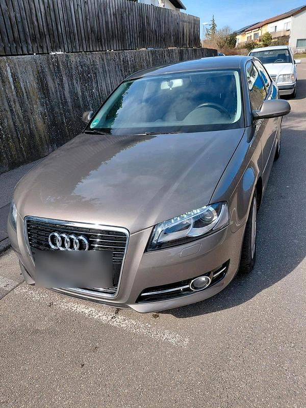 Gebraucht Audi A3 140 PS (102 kW) 2011 Grau Kleinwagen