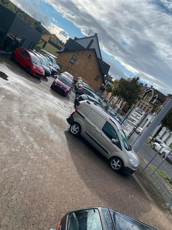 Blau Gebraucht 2013 Citroën C1 Kleinwagen | 4.350 € (Etwas zu teuer) - Bild 1/2