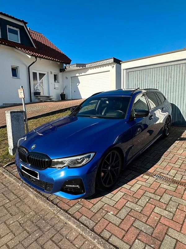 Gebraucht BMW 330 Performance 265 PS (194 kW) 2020 Blau Kombi