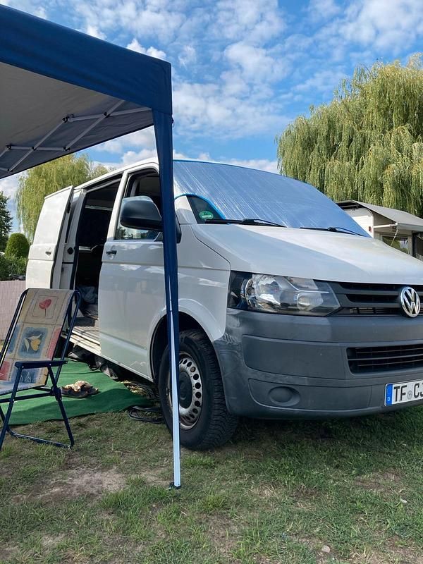Weiß Gebraucht 2010 VW T5 Van | 9.800 € - Bild 1/4