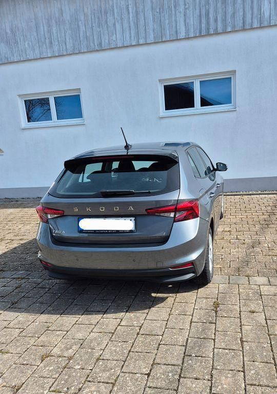 Gebraucht Skoda Fabia 95 PS (69 kW) 2024 Grau Kleinwagen