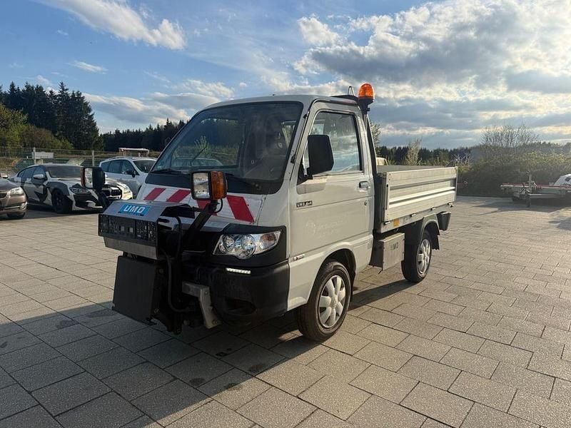 Second-hand Piaggio Porter 83 CP (61 kW) 2018 Alb SUV