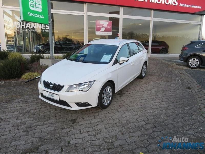 Weiß Gebraucht 2015 Seat Leon Style Limousine | 9.490 € (Fairer Preis) - Bild 1/4
