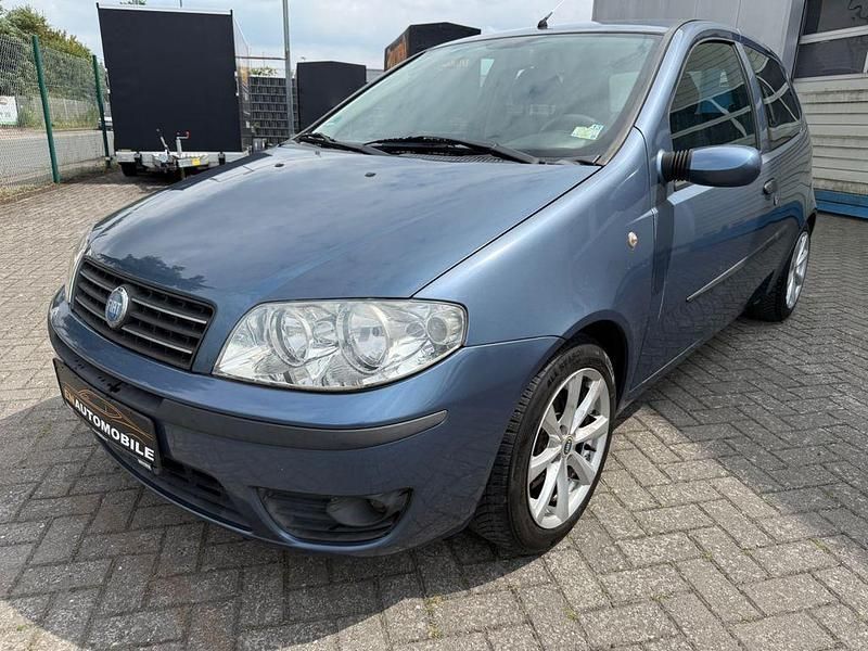Blau Gebraucht 2004 Fiat Punto Dynamic Kleinwagen | 1.590 € (Fairer Preis) - Bild 1/4