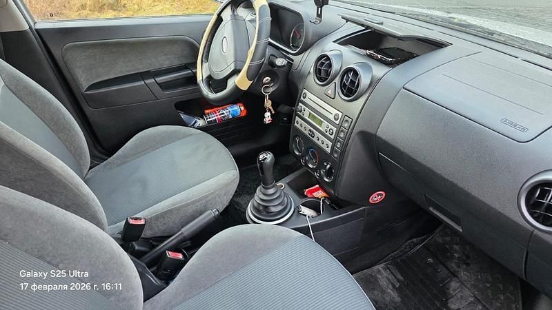 Gebraucht Ford Fusion 2004 Grau Kleinwagen