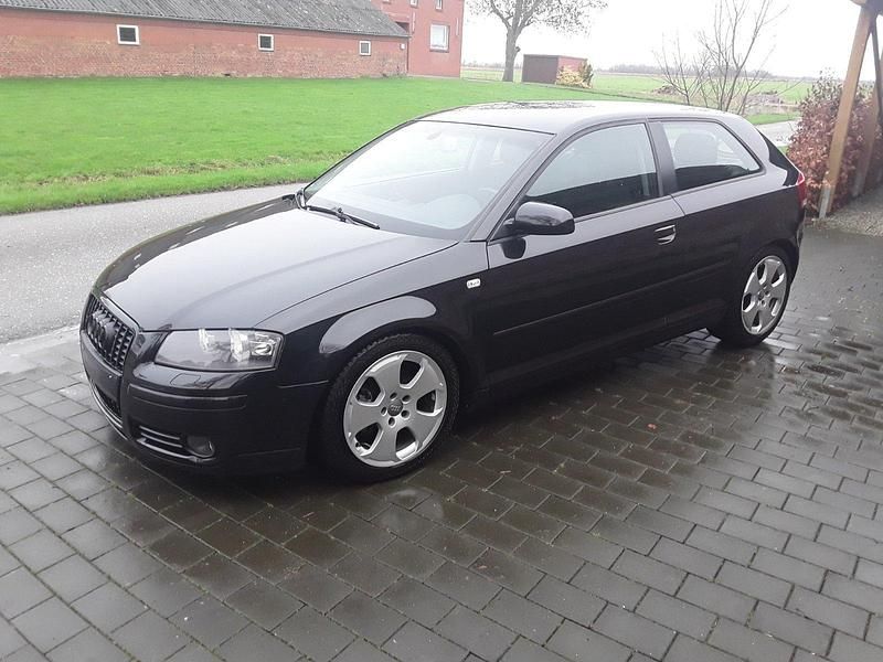 Schwarz Gebraucht 2004 Audi A3 Coupé | 1.750 € (Guter Preis) - Bild 1/4
