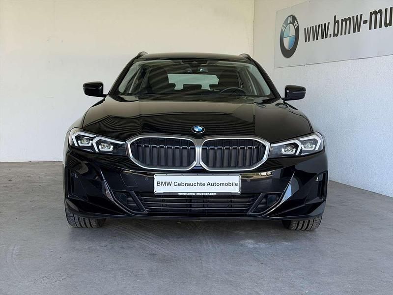 Gebraucht BMW 318 156 PS (114 kW) 2023 Schwarz Kombi