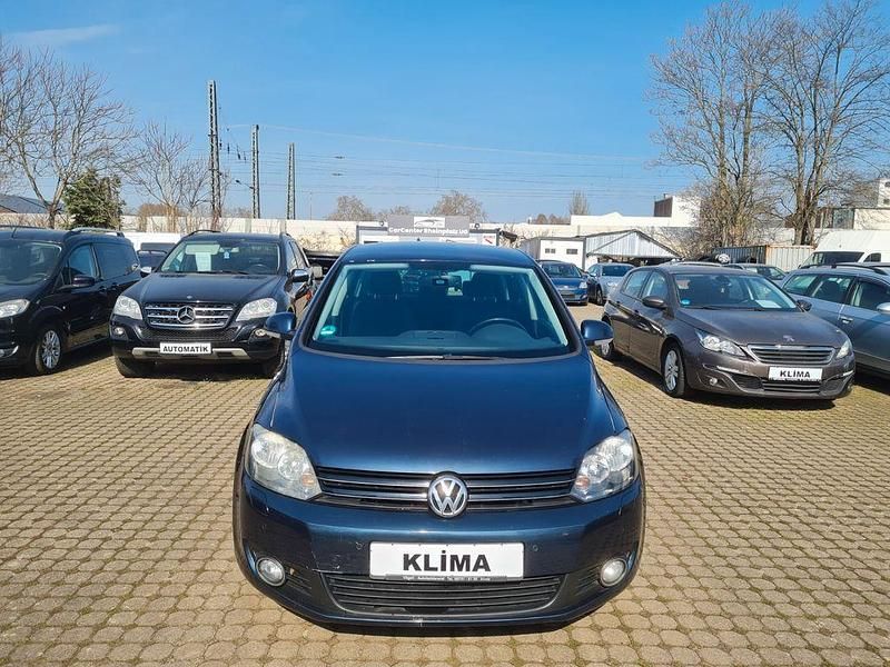 Gebraucht VW Golf VI Comfortline 122 PS (89 kW) 2011 Blau Kleinwagen