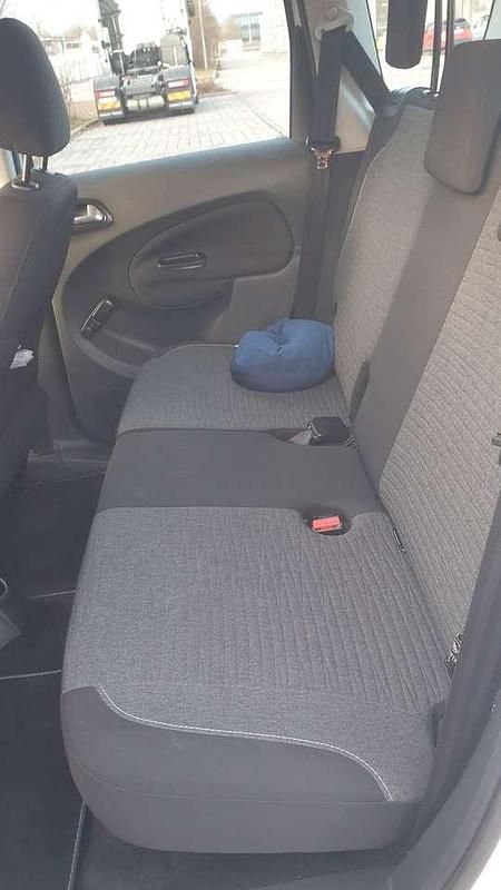 Gebraucht Citroën C3 SELECTION 99 PS (72 kW) 2017 Weiß Van / Kleinbus