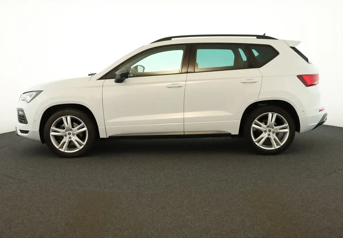 Używany Seat Ateca FR 150 KM (110 kW) 2023 Biały SUV