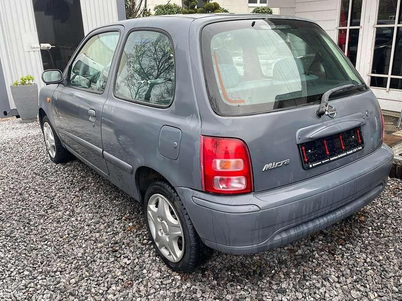 Gebraucht Nissan Micra 60 PS (44 kW) 2001 Graumatt Kleinwagen