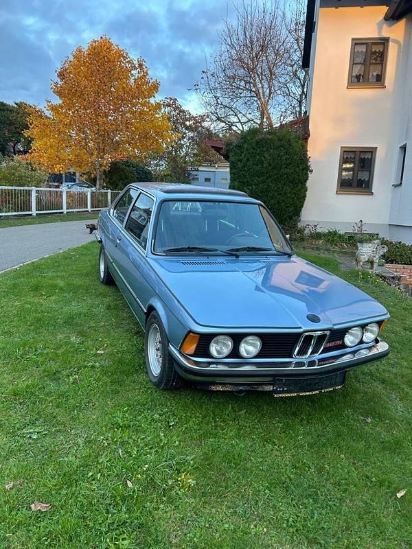 Gebraucht BMW 323 Basis 143 PS (105 kW) 1978 Blau Coupé