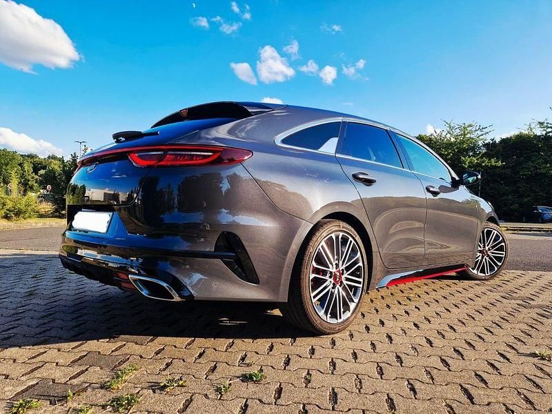 Gebraucht Kia ProCeed GT 204 PS (150 kW) 2019 Grau Kleinwagen