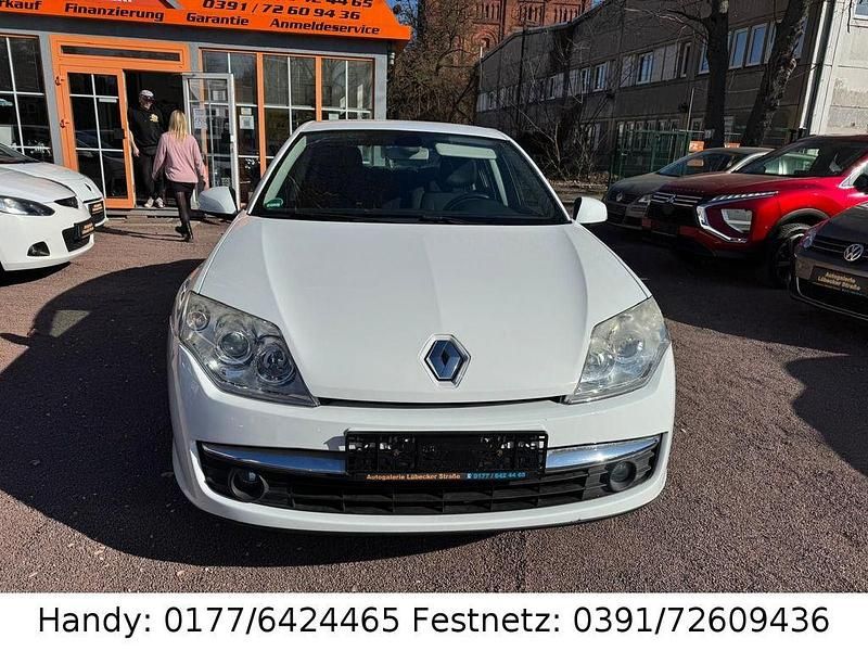Gebraucht Renault Laguna III 110 PS (80 kW) 2009 Weiß Limousine