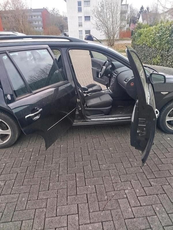 Gebraucht Ford Mondeo 131 PS (96 kW) 2004 Schwarz Kombi