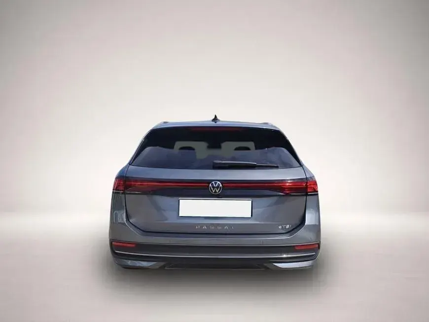 Gebraucht VW Passat Business 150 PS (110 kW) 2025 Manufacturer Kombi
