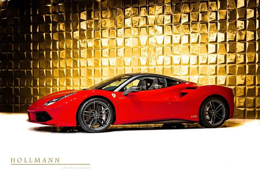 Neu Ferrari 488 670 PS (492 kW) 2025 Rot Coupé