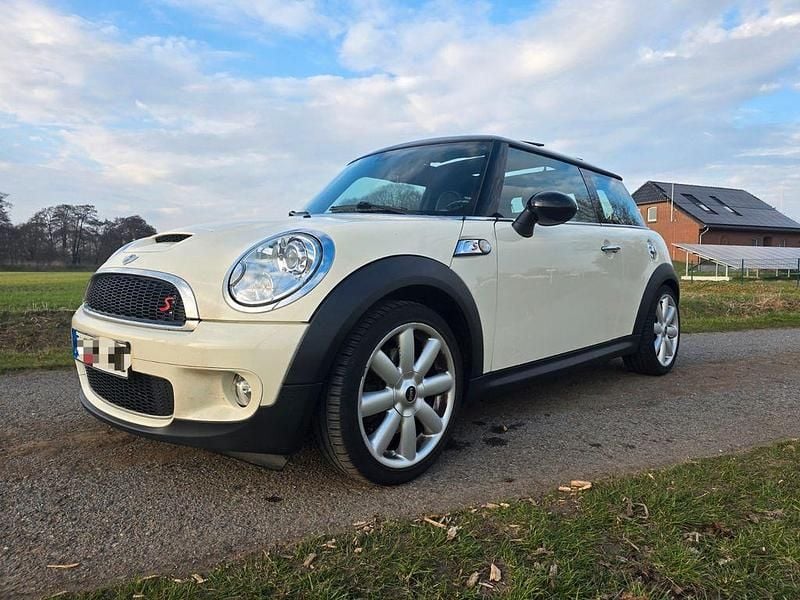 Gebraucht Mini Cooper S 174 PS (127 kW) 2009 Weiß Kleinwagen