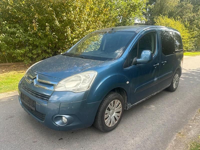 Blau Gebraucht 2010 Citroën Berlingo Van / Kleinbus | 2.200 € (Superpreis) - Bild 1/4