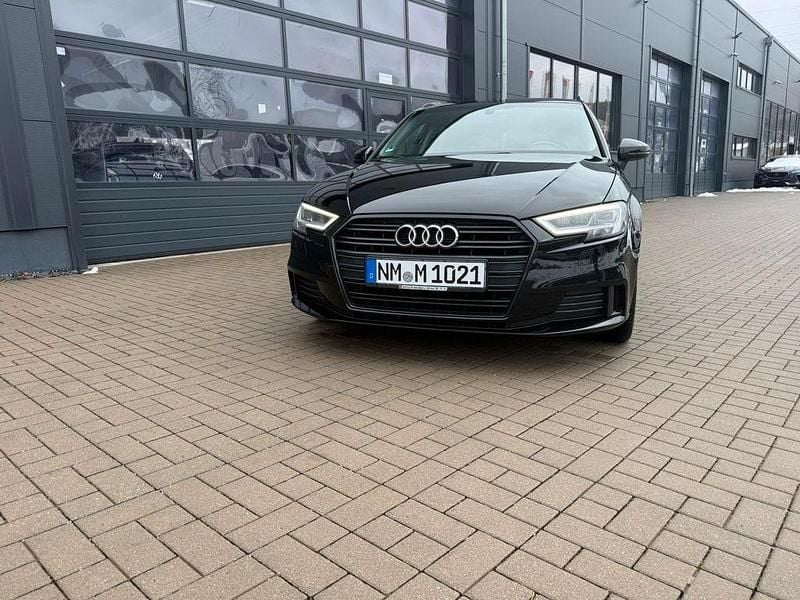 Gebraucht Audi A3 Sport 150 PS (110 kW) 2019 Schwarz Limousine