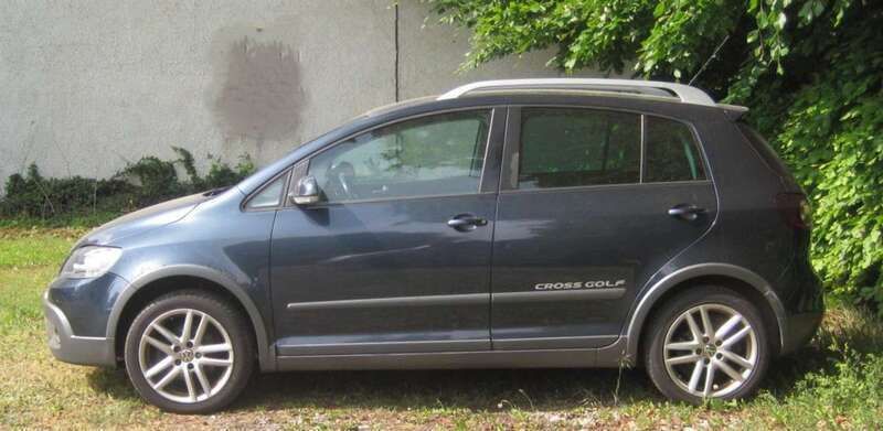 Anthratzitmett. Gebraucht 2009 VW Golf Plus Cross Van / Kleinbus | 3.200 € (Guter Preis) - Bild 1/4