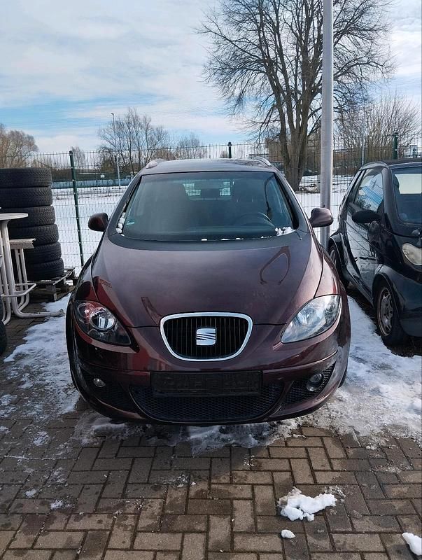 Gebraucht Seat Altea XL 125 PS (91 kW) 2009 Violet Van / Kleinbus