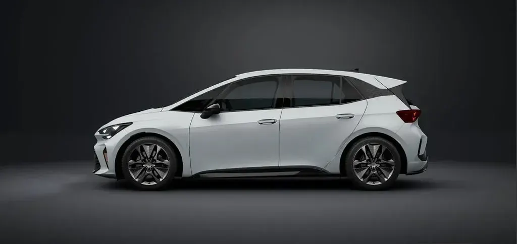 Neu Cupra Born 139 kW (190 PS) 2026 Weiß Kleinwagen
