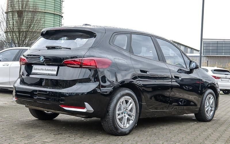 Gebraucht BMW 225 Active Tourer 245 PS (180 kW) 2022 Schwarz Van / Kleinbus