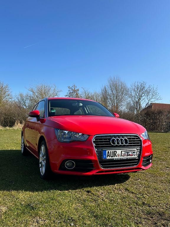 Gebraucht Audi A1 Ambition 140 PS (102 kW) 2015 Rot Kleinwagen