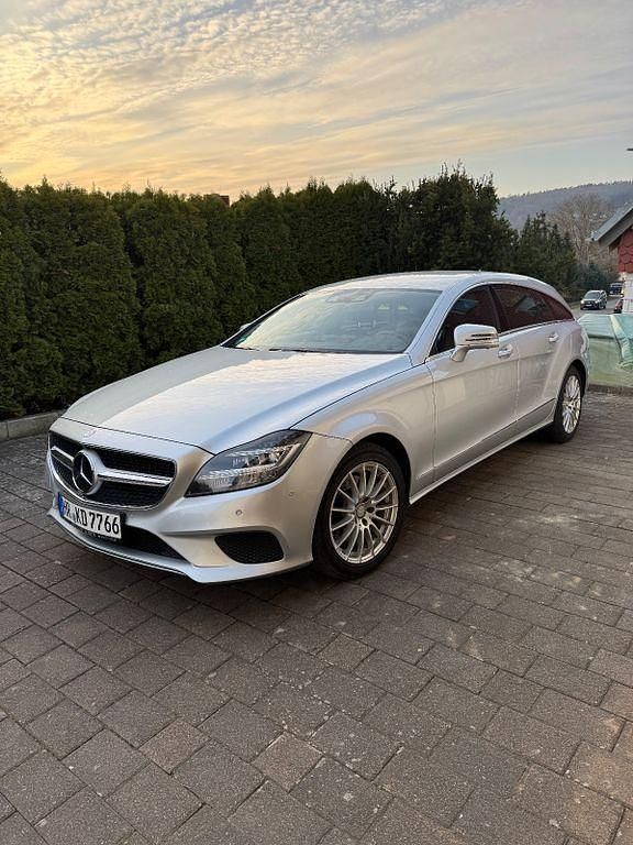 Gebraucht Mercedes CLS350 Shooting Brake 258 PS (189 kW) 2015 Silber Kombi