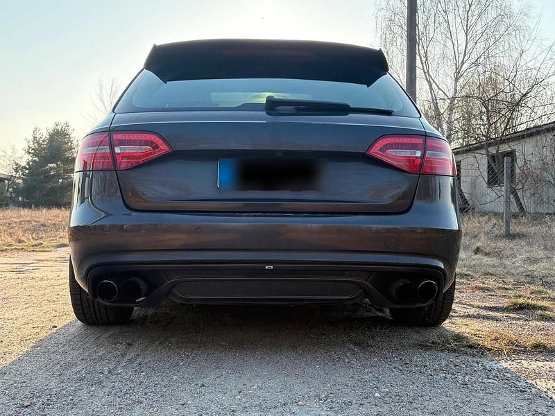 Gebraucht Audi A4 Ambiente 177 PS (130 kW) 2013 Braun Kombi