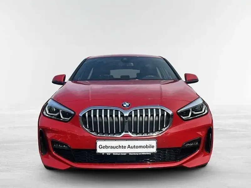 Gebraucht BMW 120 M Sport 192 PS (141 kW) 2023 Rot Limousine