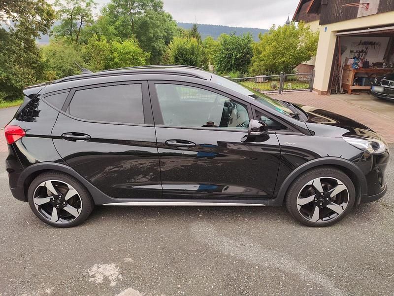 Gebraucht Ford Fiesta Active 125 PS (91 kW) 2020 Schwarz Kleinwagen