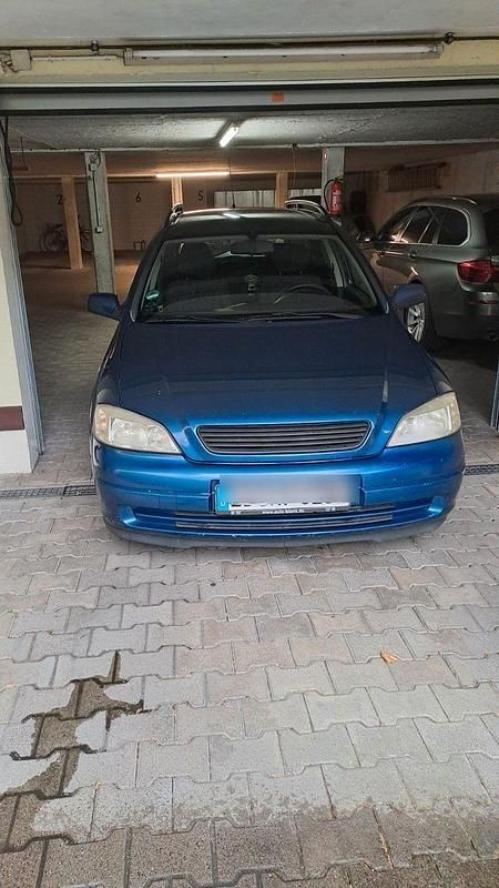 Blau Gebraucht 2002 Opel Astra Selection Kombi | 1.400 € (Fairer Preis) - Bild 1/4