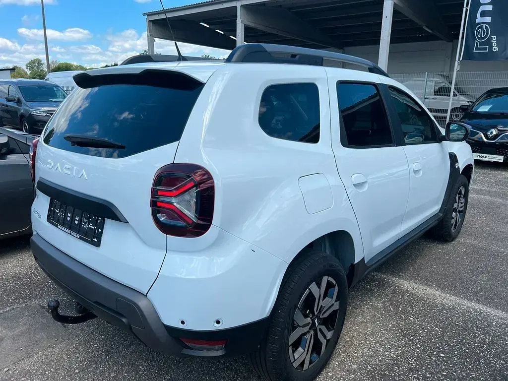 Gebraucht Dacia Duster Journey 131 PS (96 kW) 2023 Weiß SUV