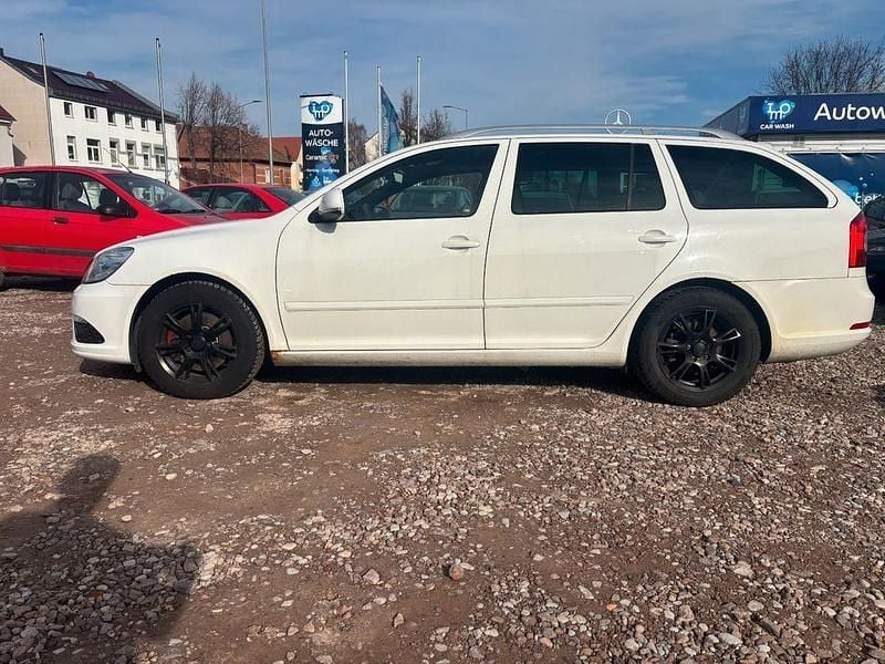 Gebraucht Skoda Octavia RS 170 PS (125 kW) 2012 Weiß Kombi