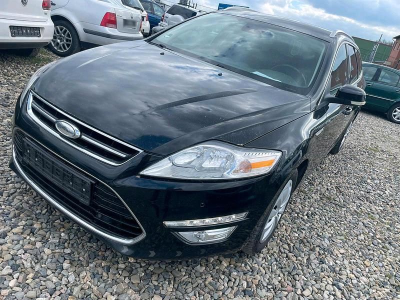 Gebraucht Ford Mondeo 140 PS (102 kW) 2014 Schwarz Kombi